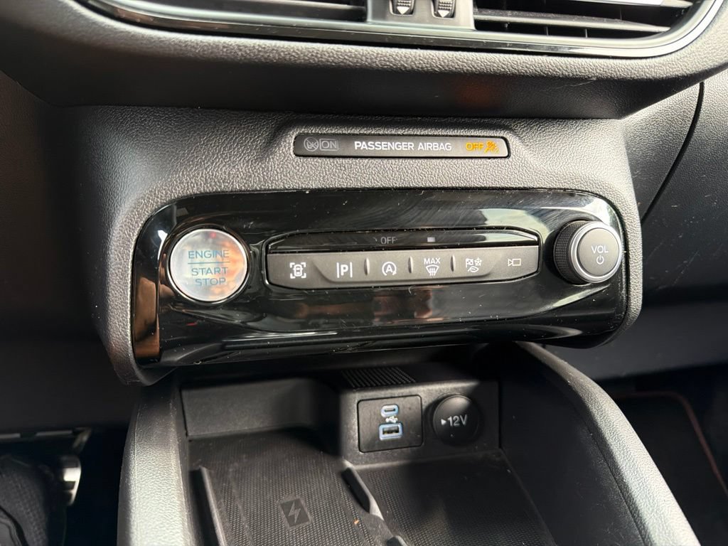 Used 2023 Ford Escape ST-Line Elite w/ Premium Technology Package AWD/4WD image 12