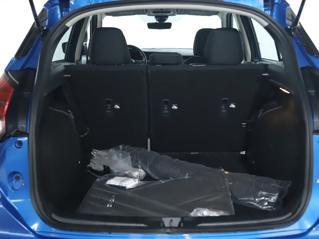 Certified 2024 Nissan Kicks SV w/ Interior Electronics Package image 29