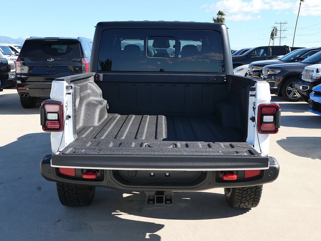 New 2026 Jeep Gladiator Rubicon w/ Safety Group AWD/4WD image 5