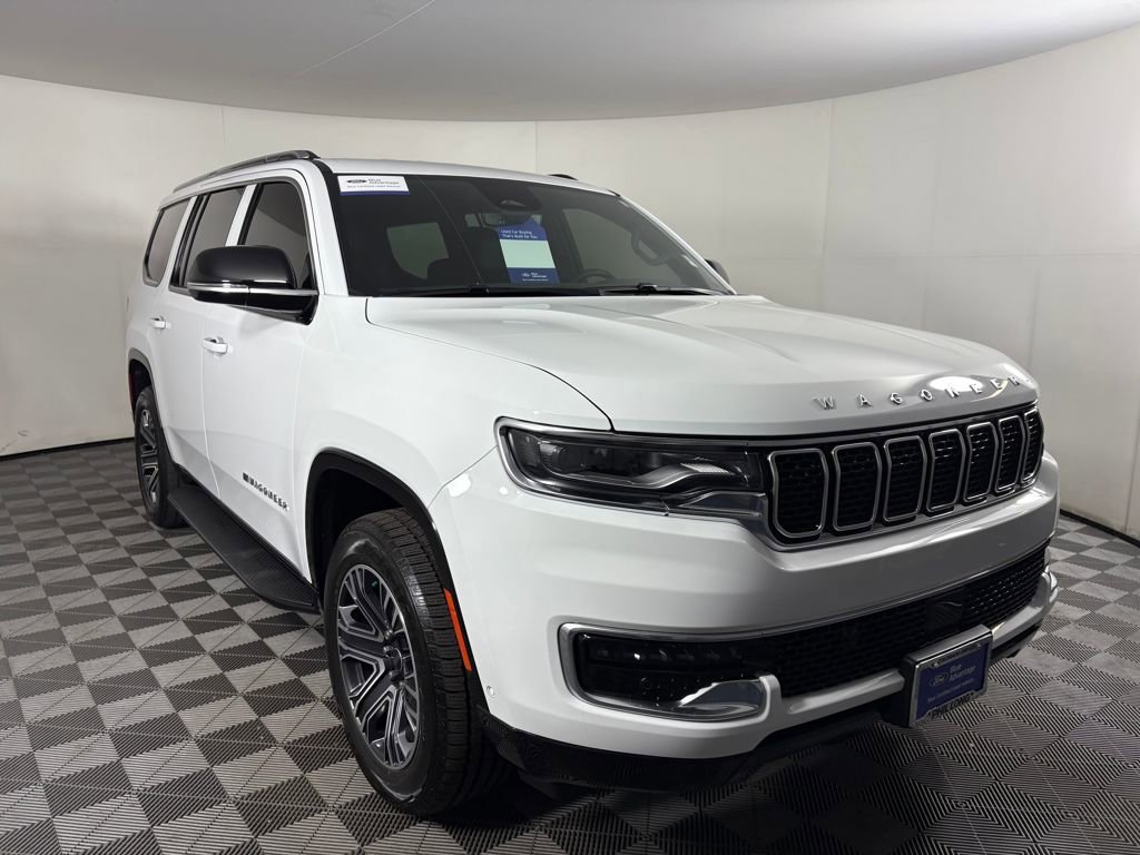 Used 2025 Jeep Wagoneer 4WD