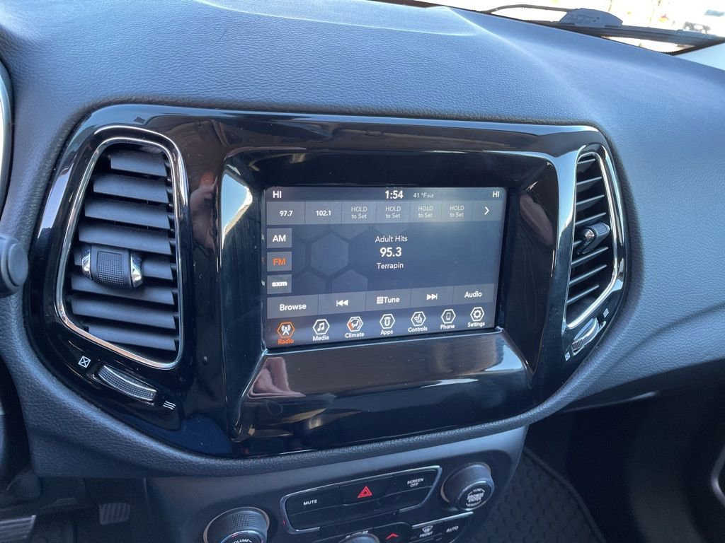 Used 2021 Jeep Compass Latitude image 18