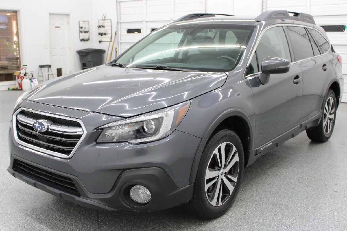 Used 2018 Subaru Outback 3.6R Limited AWD/4WD image 3