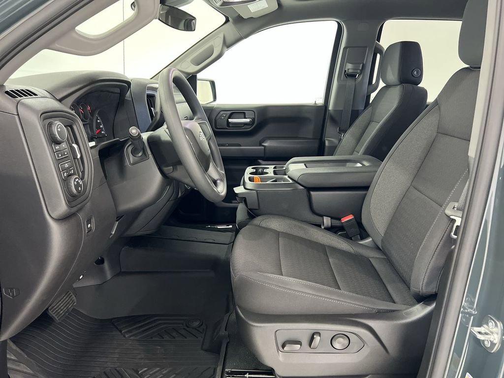 New 2026 Chevrolet Silverado 1500 Custom Trail Boss w/ LPO, Dark Essentials Package image 17