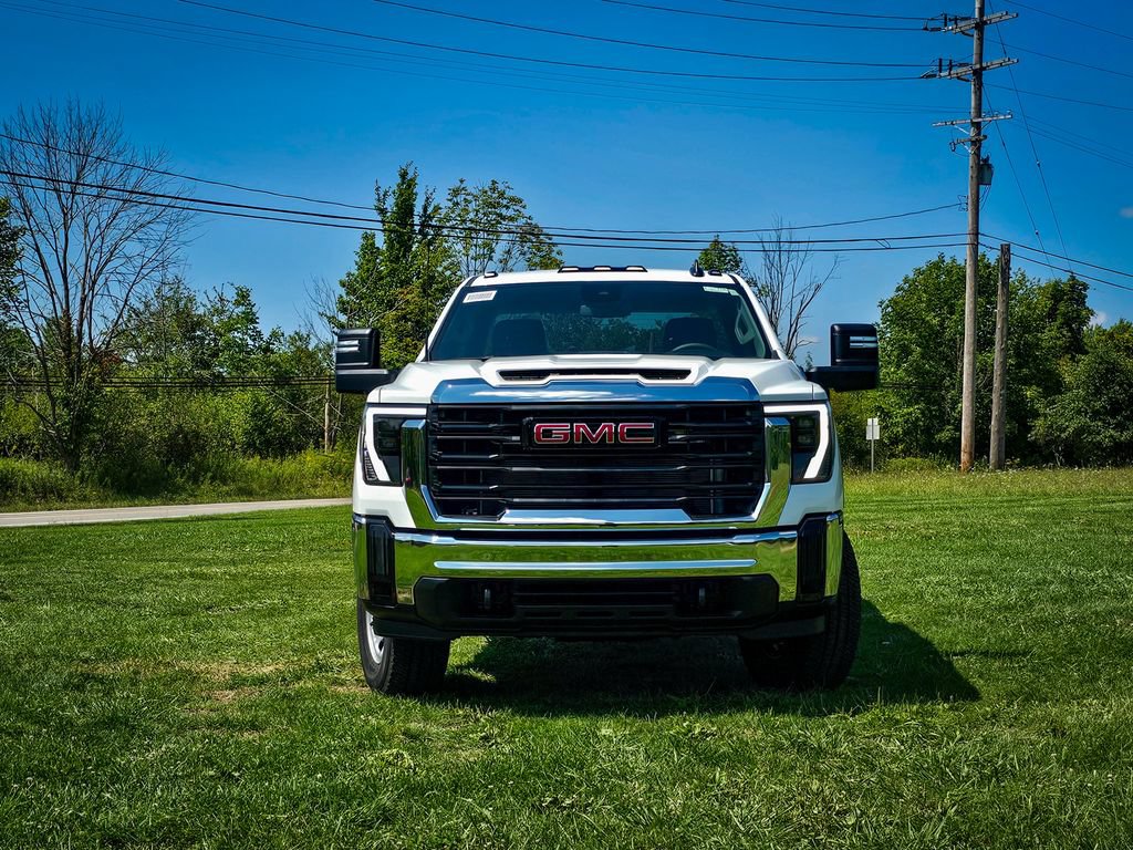 New 2026 GMC Sierra 2500 Pro w/ Convenience Package AWD/4WD image 8