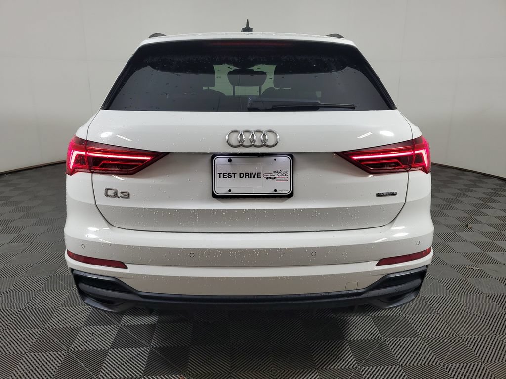 Used 2021 Audi Q3 2.0T Premium w/ Convenience Package AWD/4WD image 5