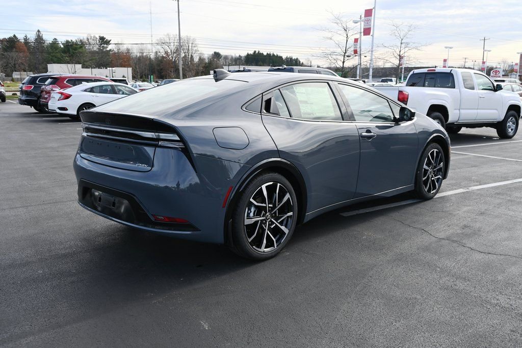 New 2026 Toyota Prius Plug-In Hybrid image 9