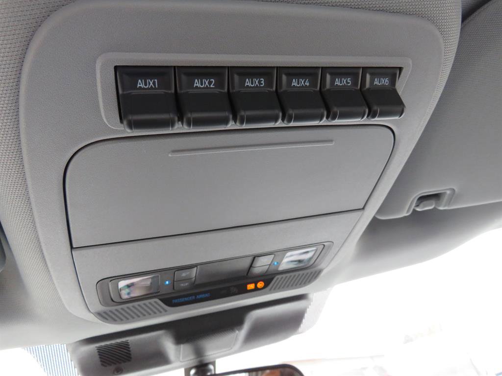 New 2026 Ford F250 XL w/ Camper Package image 20