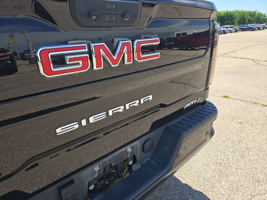 Used 2025 GMC Sierra 2500 AT4 AWD/4WD image 40