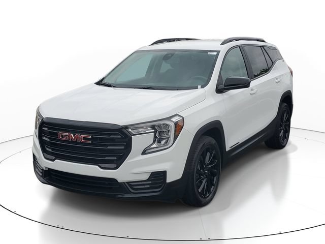Certified 2024 GMC Terrain SLE w/ Driver Convenience Package FWD image 2