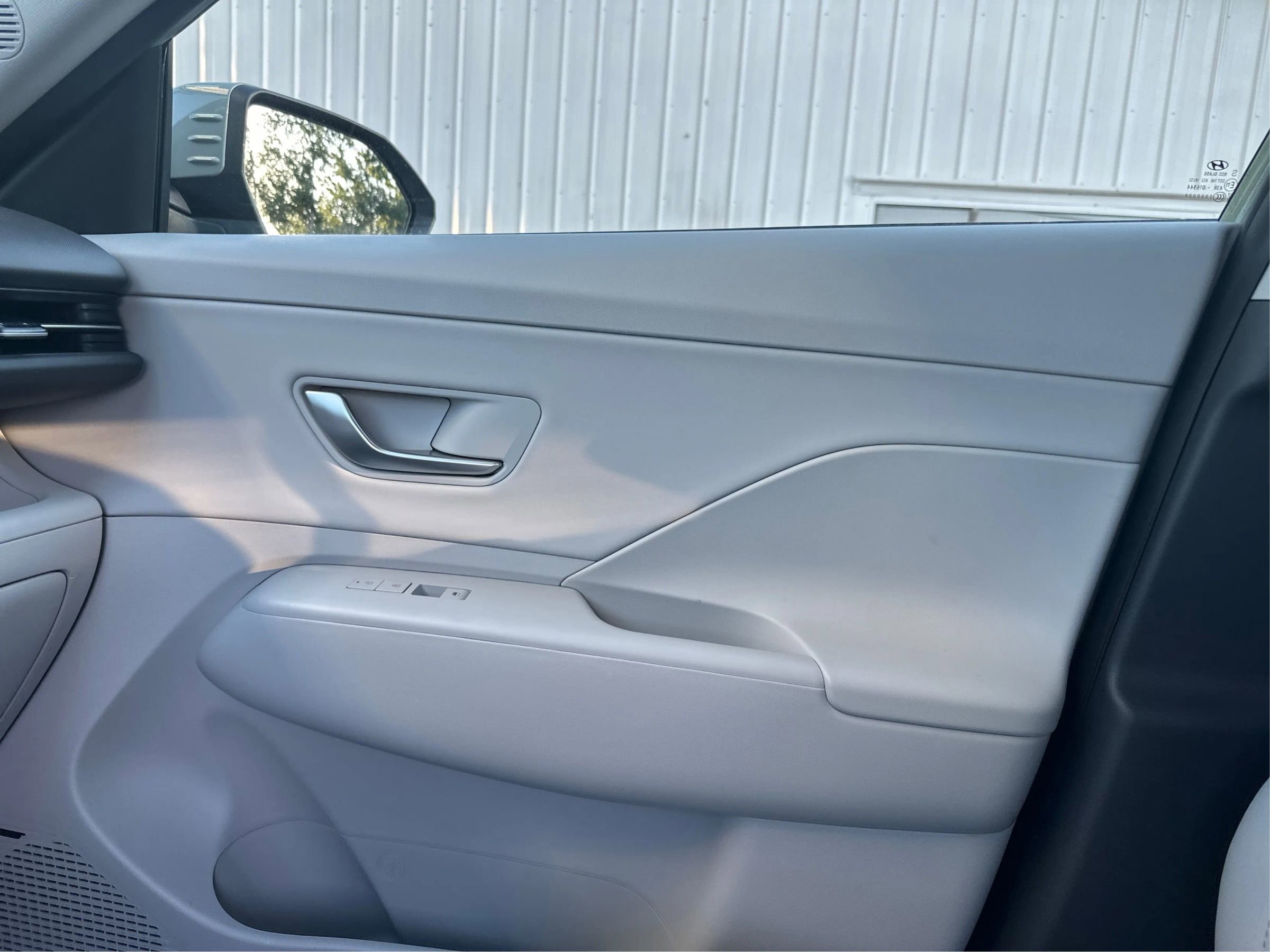 Used 2024 Hyundai Kona Limited image 15