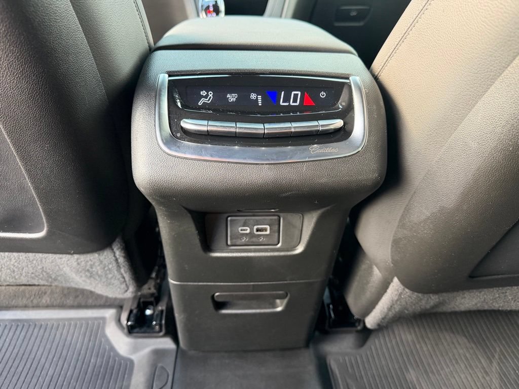Used 2024 Cadillac XT6 Luxury FWD image 23