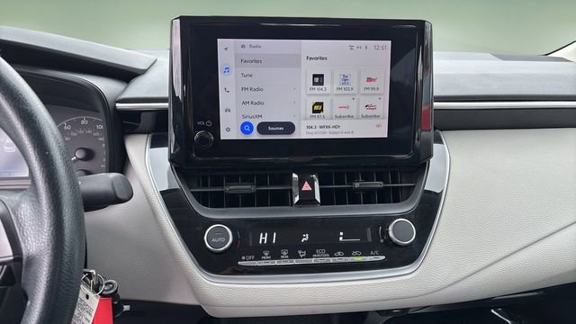 Used 2023 Toyota Corolla LE image 25