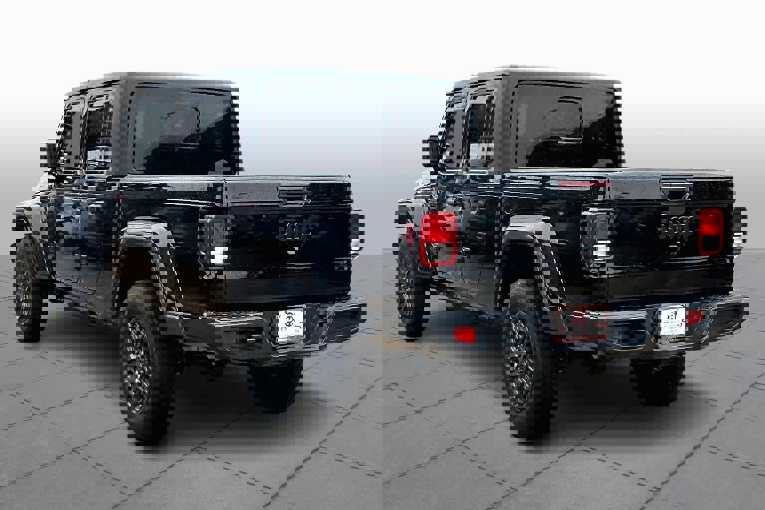 Certified 2024 Jeep Gladiator Sport image 10