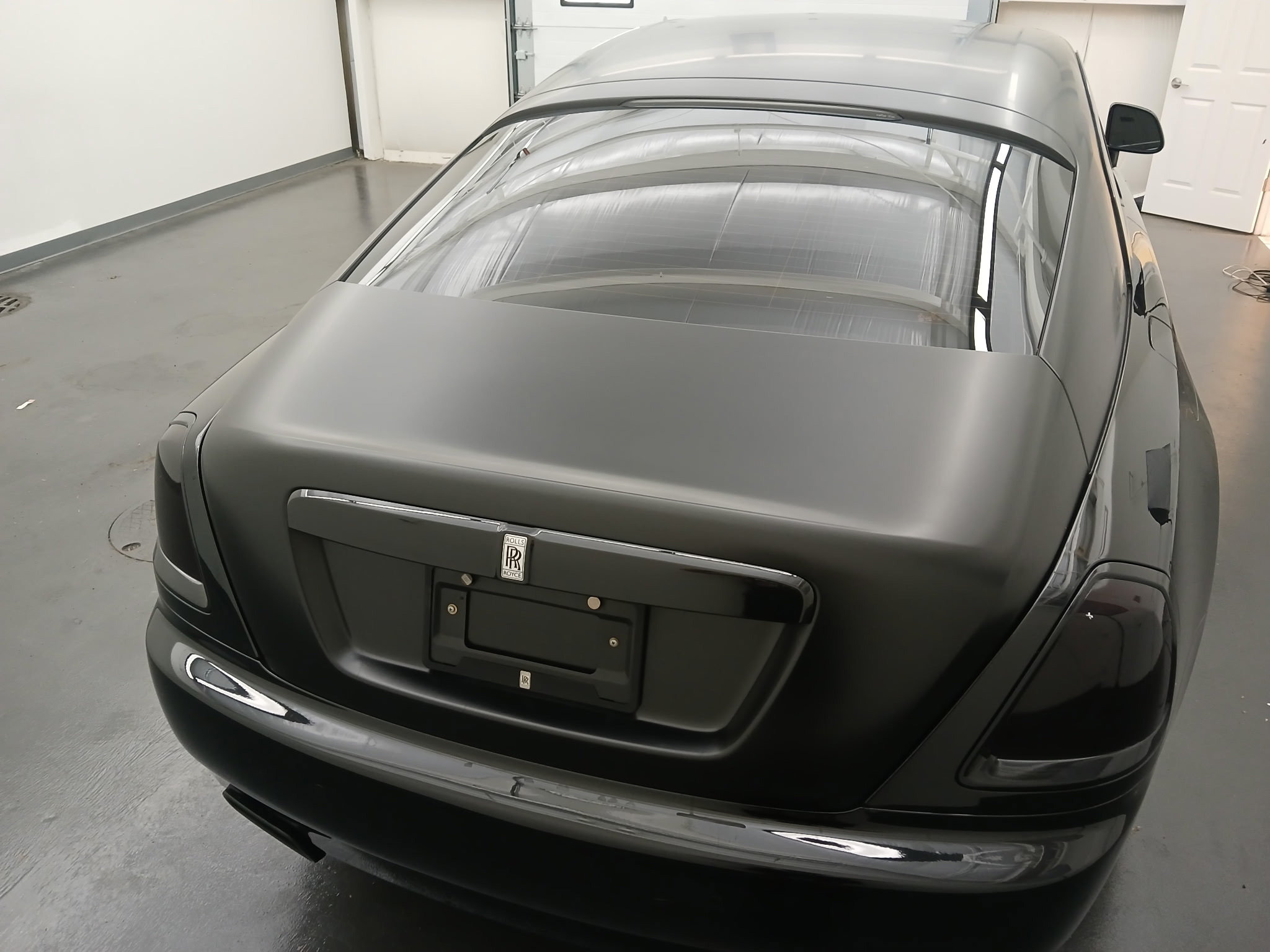 Used 2018 Rolls-Royce Wraith RWD image 3