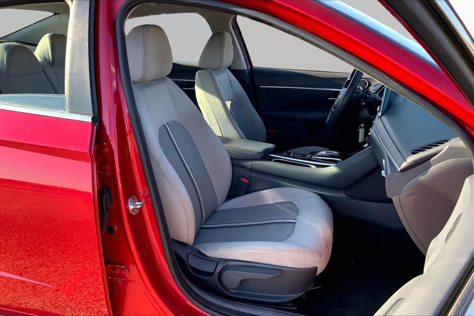 Used 2021 Hyundai Sonata SE FWD image 8