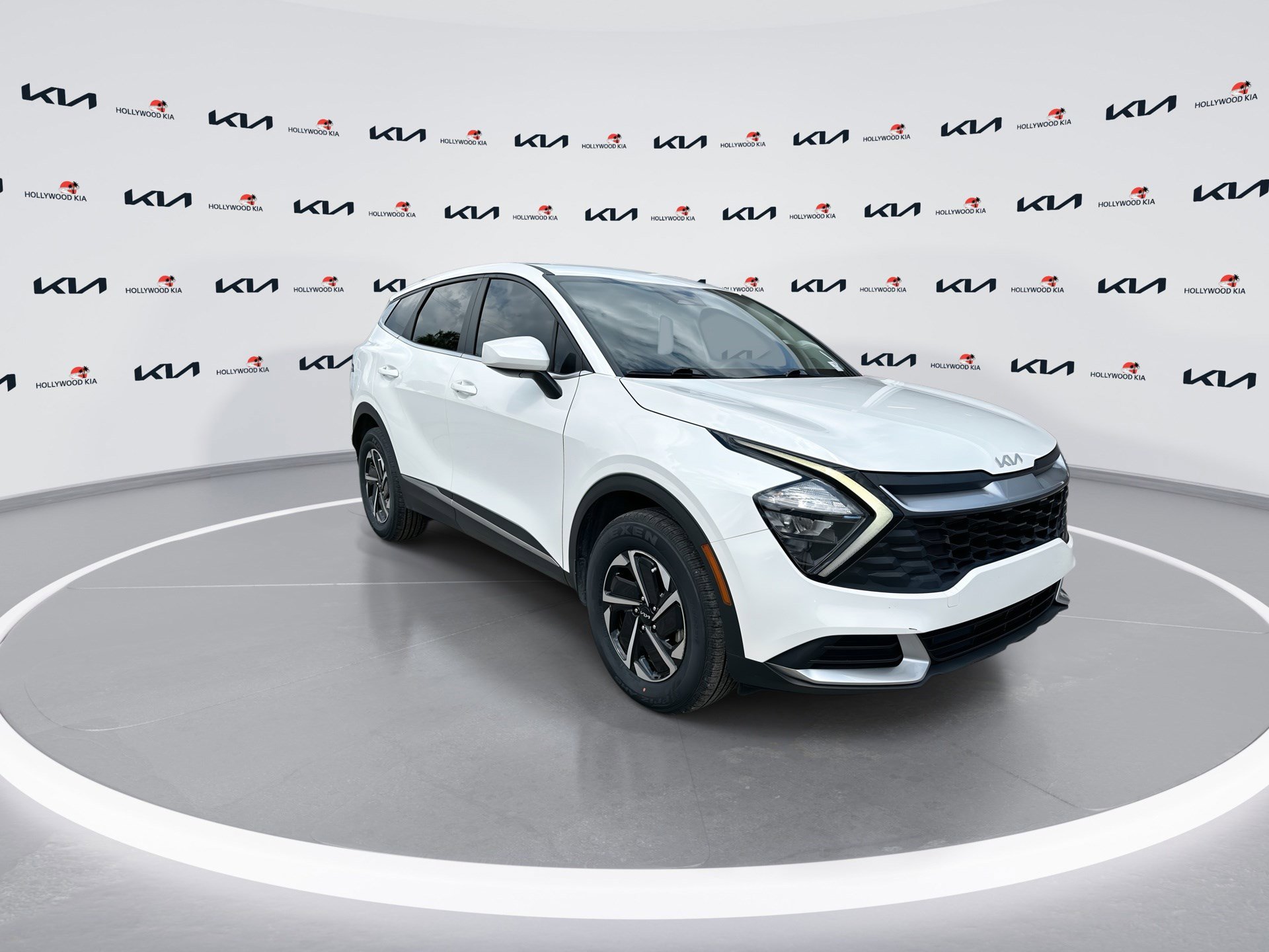 Certified 2023 Kia Sportage LX AWD/4WD image 2