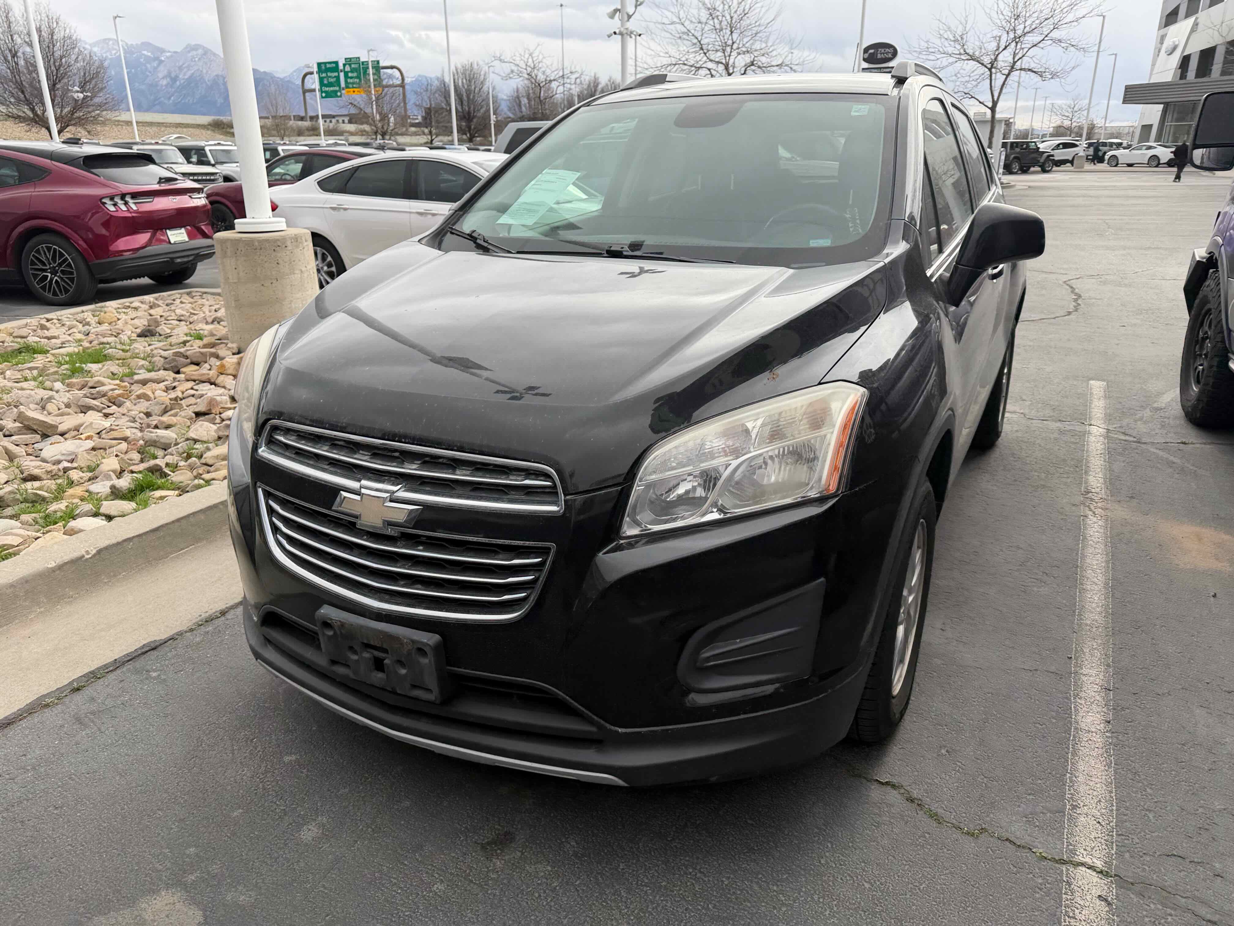 Used 2016 Chevrolet Trax LT w/ LT Convenience Package image 2