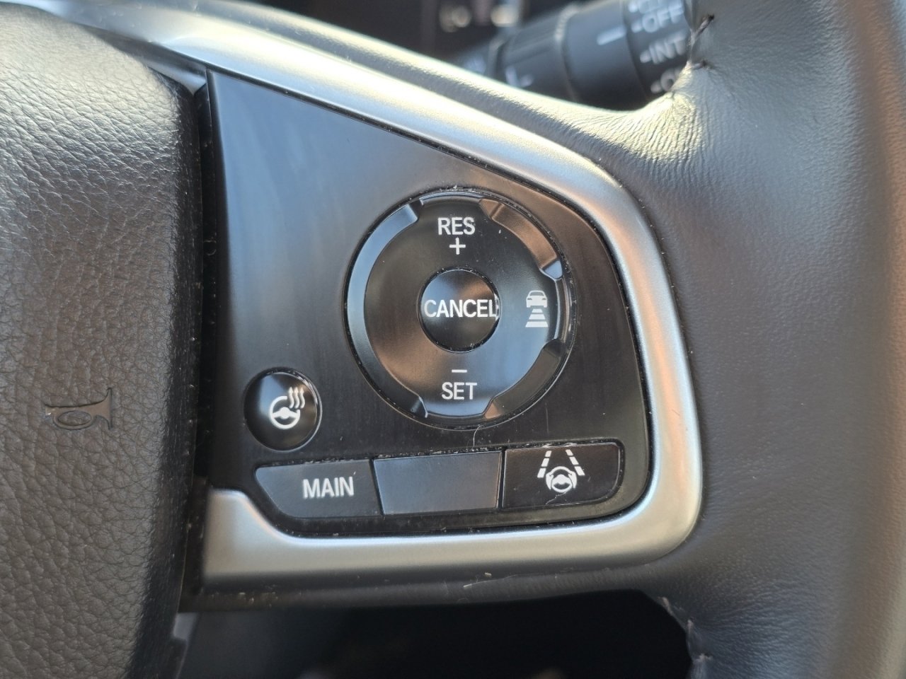 Used 2022 Honda CR-V Touring image 33