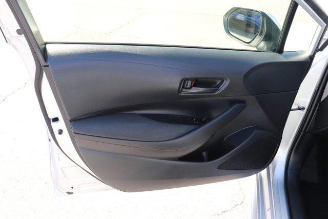 Used 2025 Toyota Corolla LE image 8