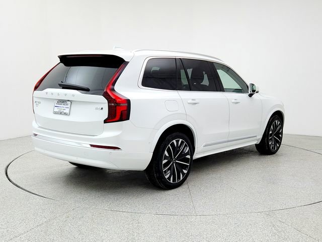 New 2025 Volvo XC90 B6 Plus w/ Protection Package Premier image 5