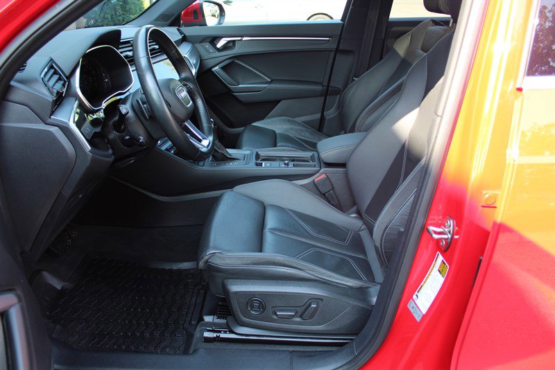 Used 2020 Audi Q3 2.0T Prestige w/ Prestige Package image 21