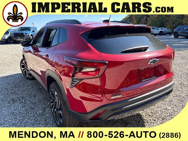 New 2026 Chevrolet Trax RS w/ Sunroof Package FWD image 9