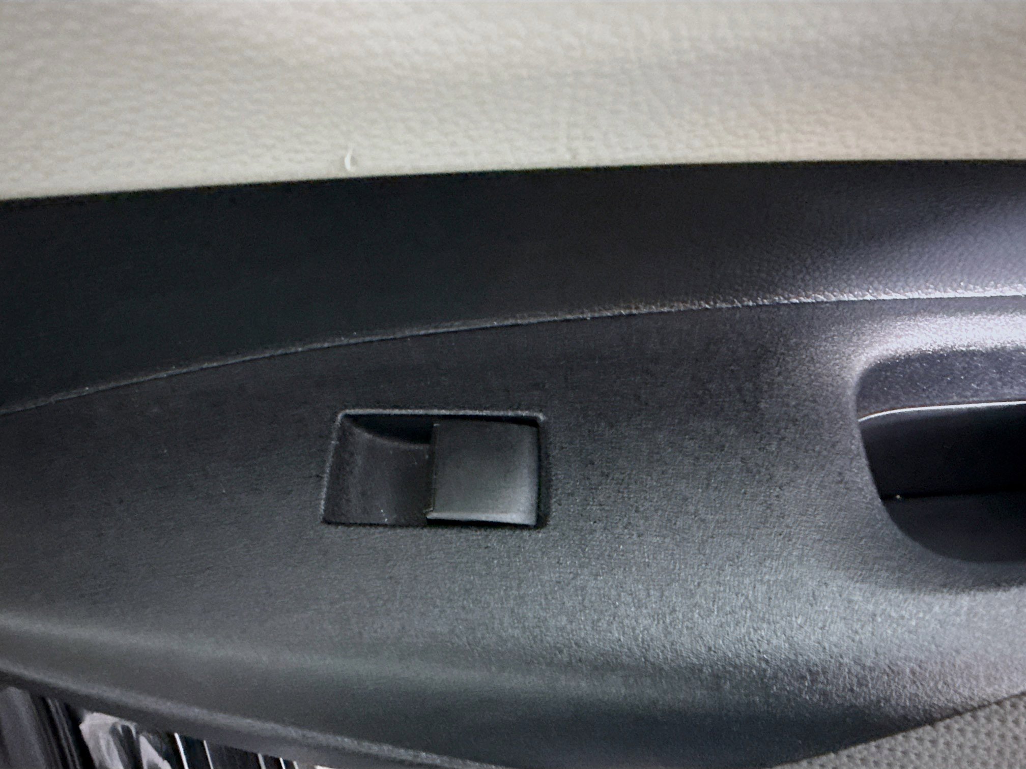 Used 2020 Toyota Corolla LE image 30