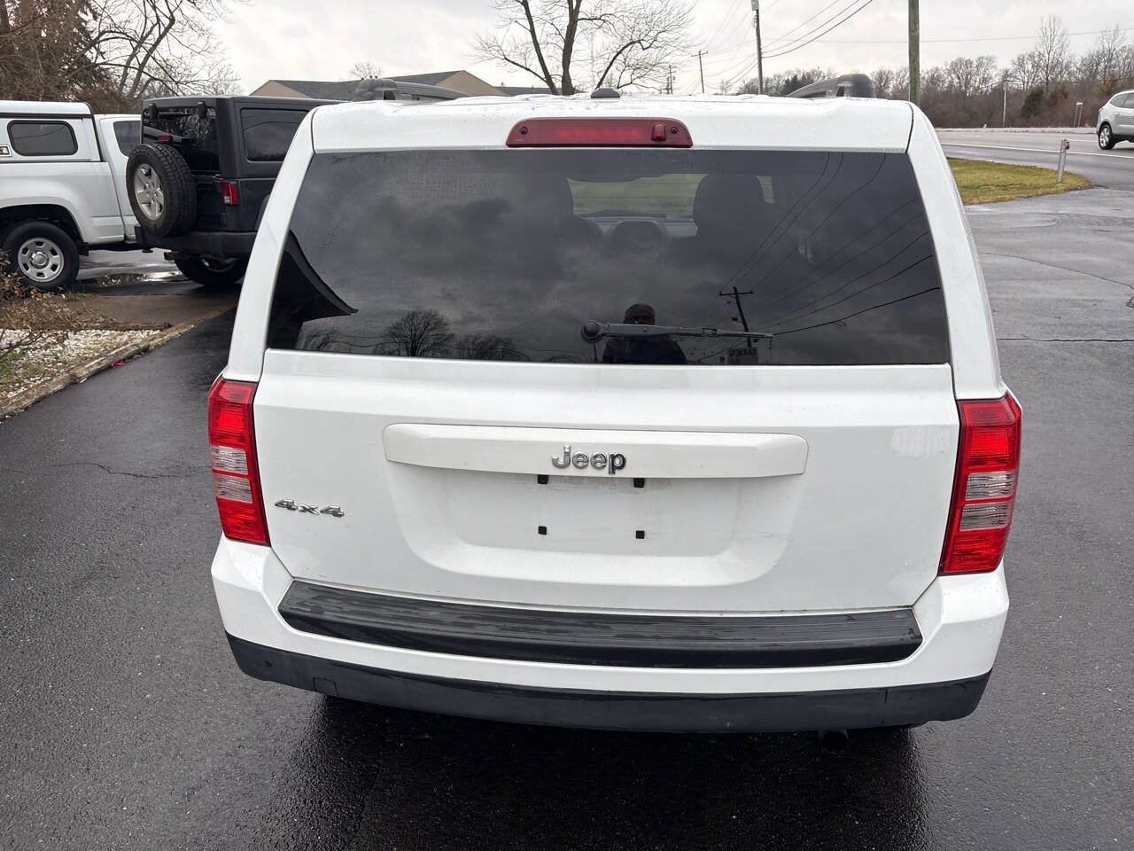 Used 2016 Jeep Patriot Sport w/ Power Value Group image 4