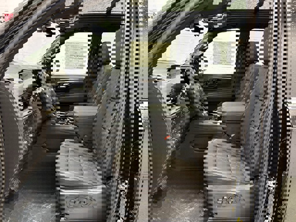 New 2026 Chevrolet Suburban High Country image 9