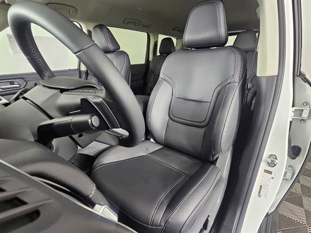 New 2026 Nissan Armada SV image 23