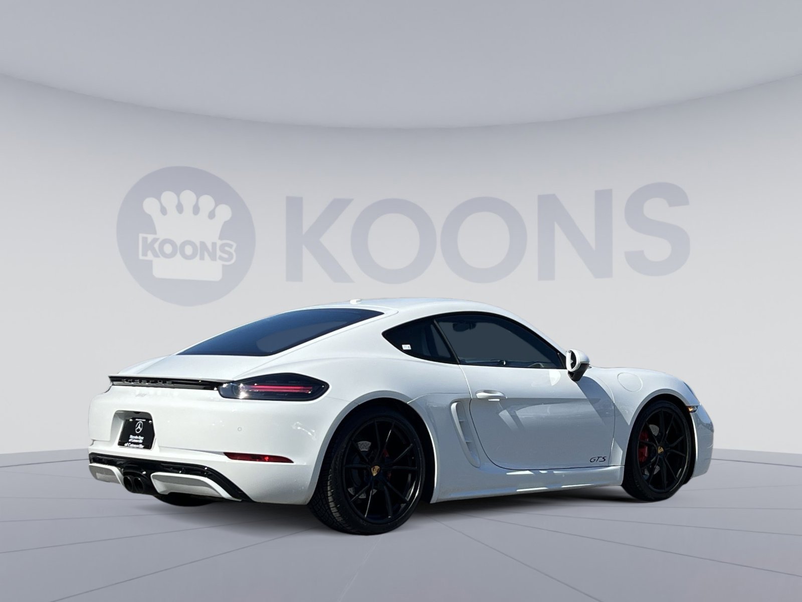 Used 2018 Porsche 718 Cayman S RWD image 5
