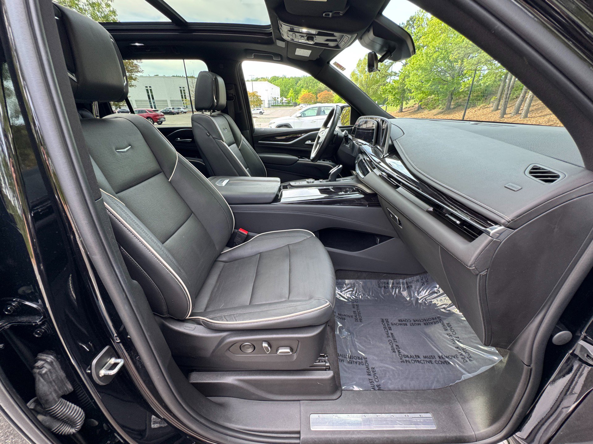 Used 2023 Cadillac Escalade ESV Sport image 55