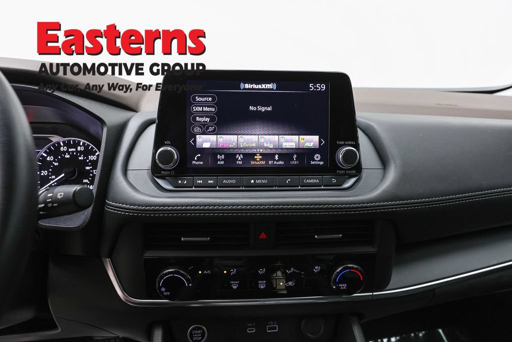 Used 2023 Nissan Rogue S AWD/4WD image 11