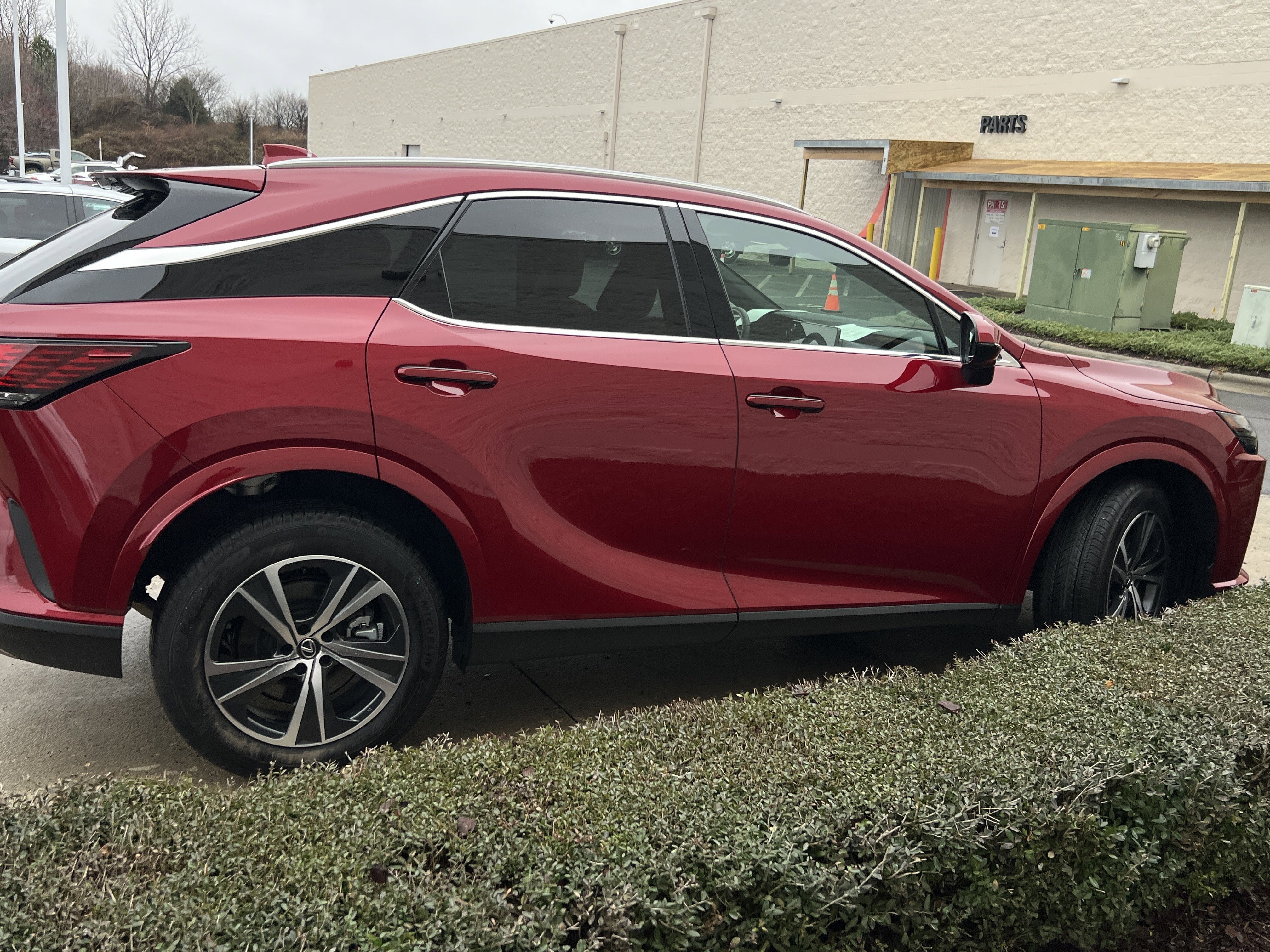 Used 2025 Lexus RX 350 Premium w/ Accessory Package (Z1) AWD/4WD image 11