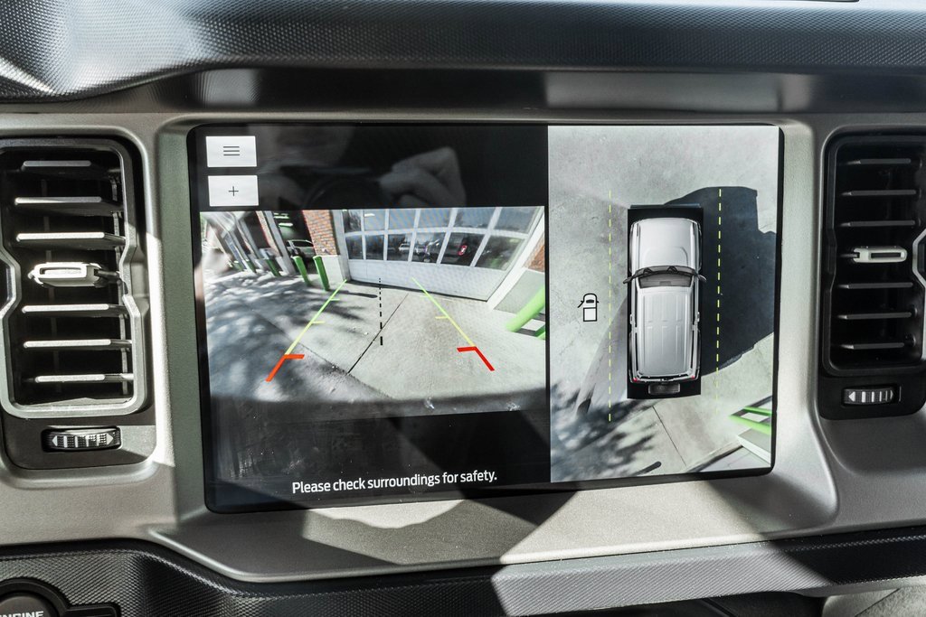 Used 2022 Ford Bronco Outer Banks image 10