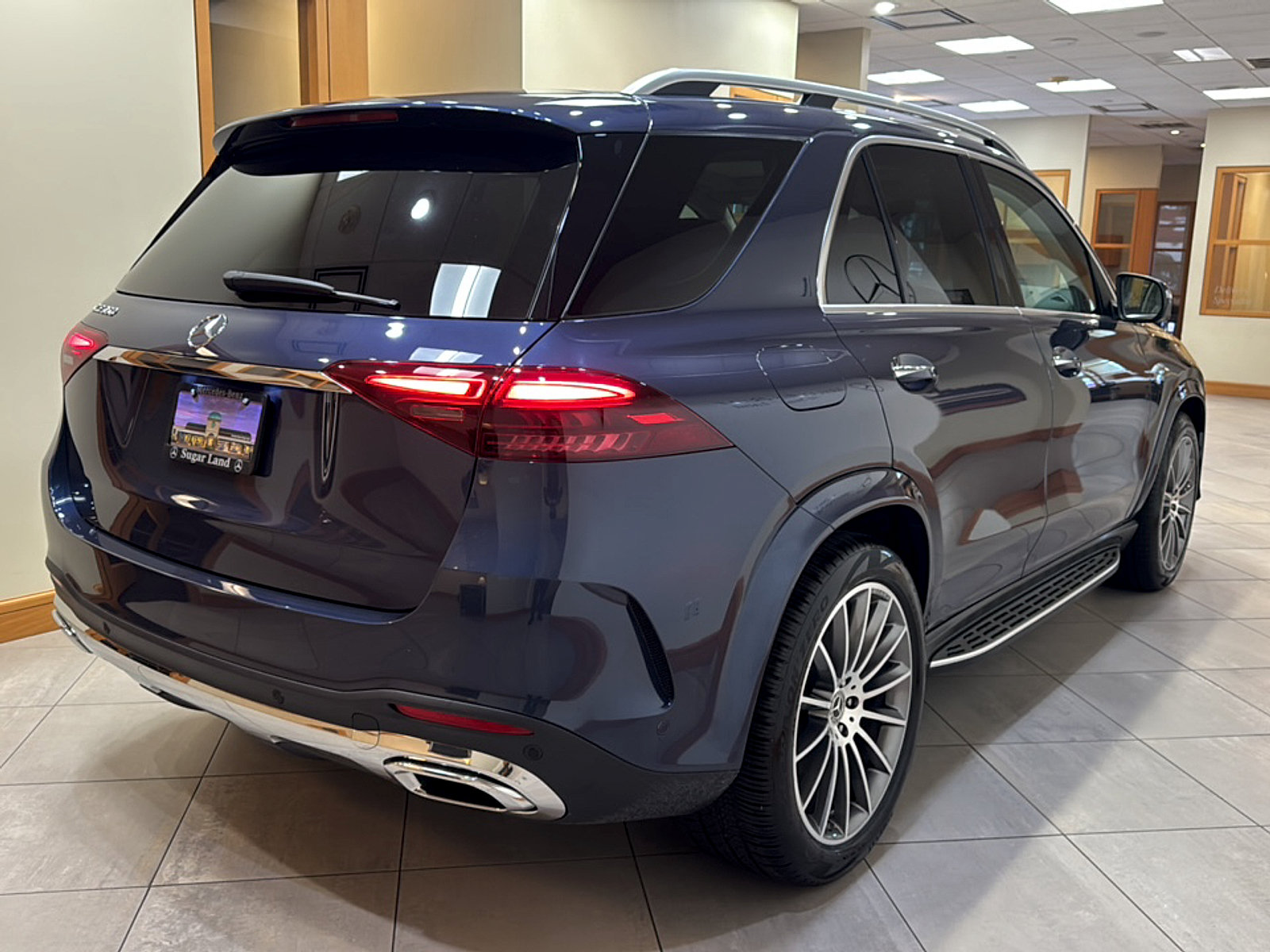 Certified 2026 Mercedes-Benz GLE 350 4MATIC image 6