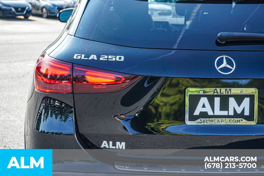 Used 2025 Mercedes-Benz GLA 250 image 12