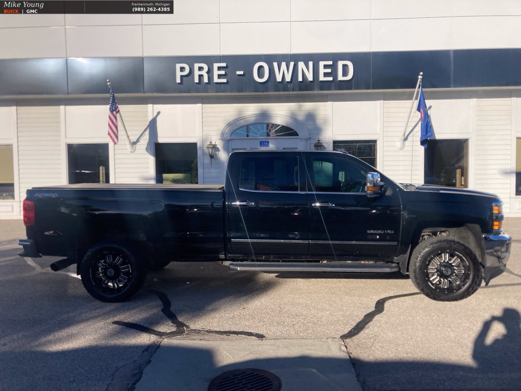 Used 2015 Chevrolet Silverado 2500 LTZ w/ Duramax Plus Package AWD/4WD image 4