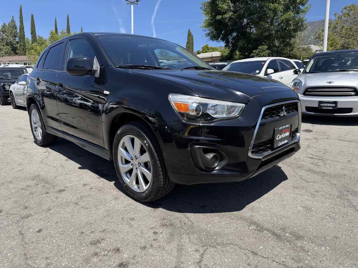 Used 2013 Mitsubishi Outlander Sport ES FWD image 1