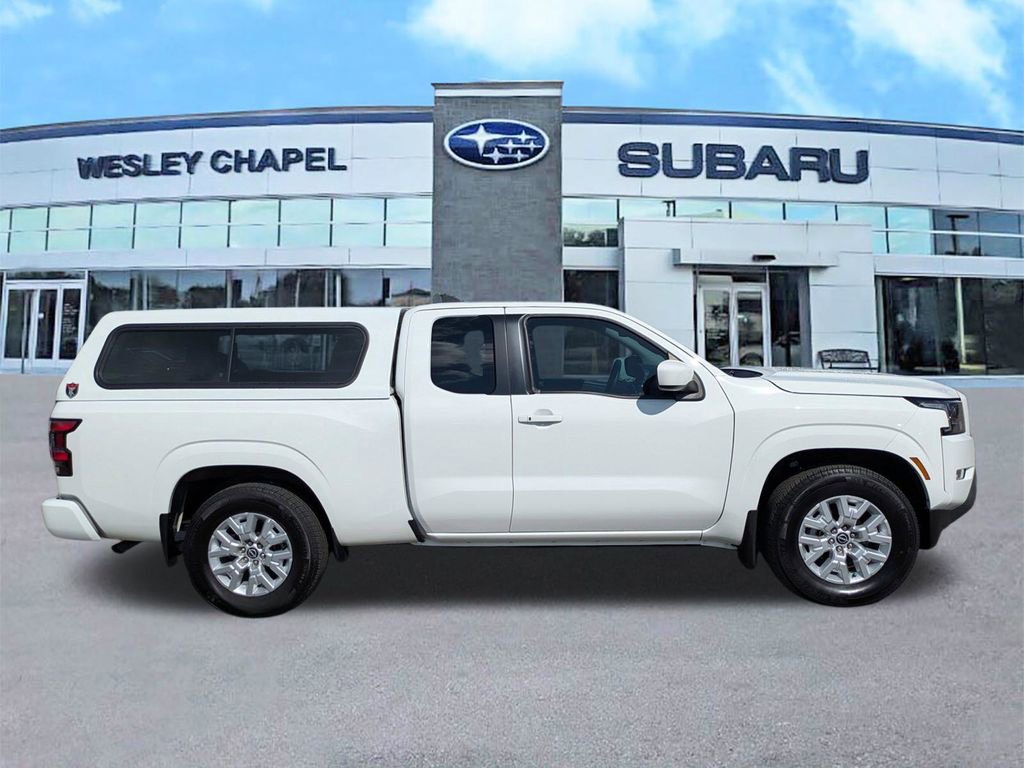 Used 2024 Nissan Frontier SV w/ SV Convenience Package image 4