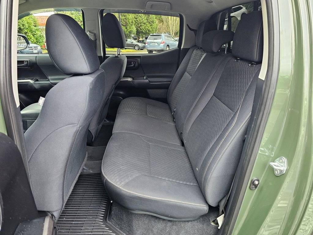 Used 2021 Toyota Tacoma SR5 w/ Trail Edition image 20