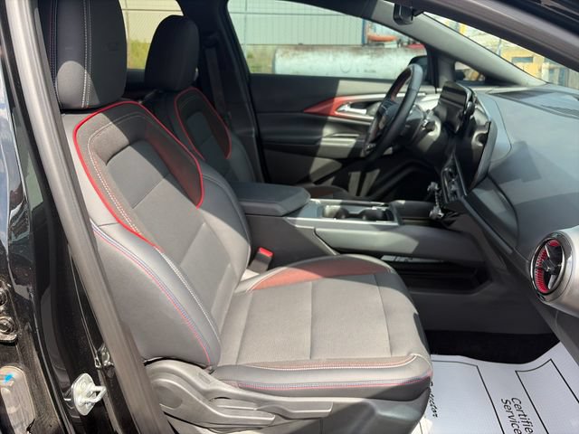 Used 2024 Chevrolet Equinox EV RS FWD image 29