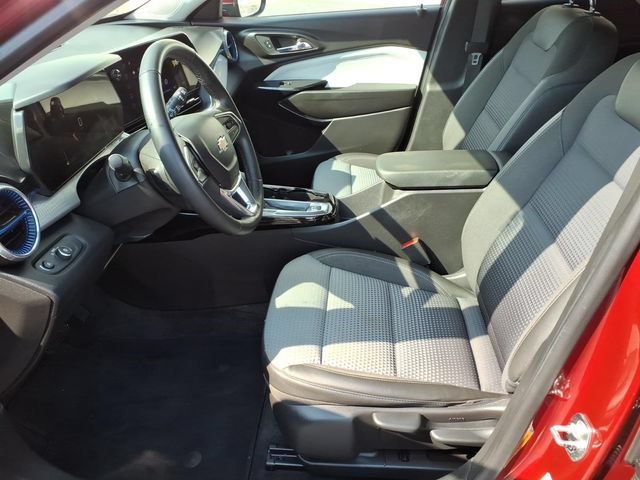 Certified 2024 Chevrolet Trax LT w/ Driver Confidence Package FWD image 16