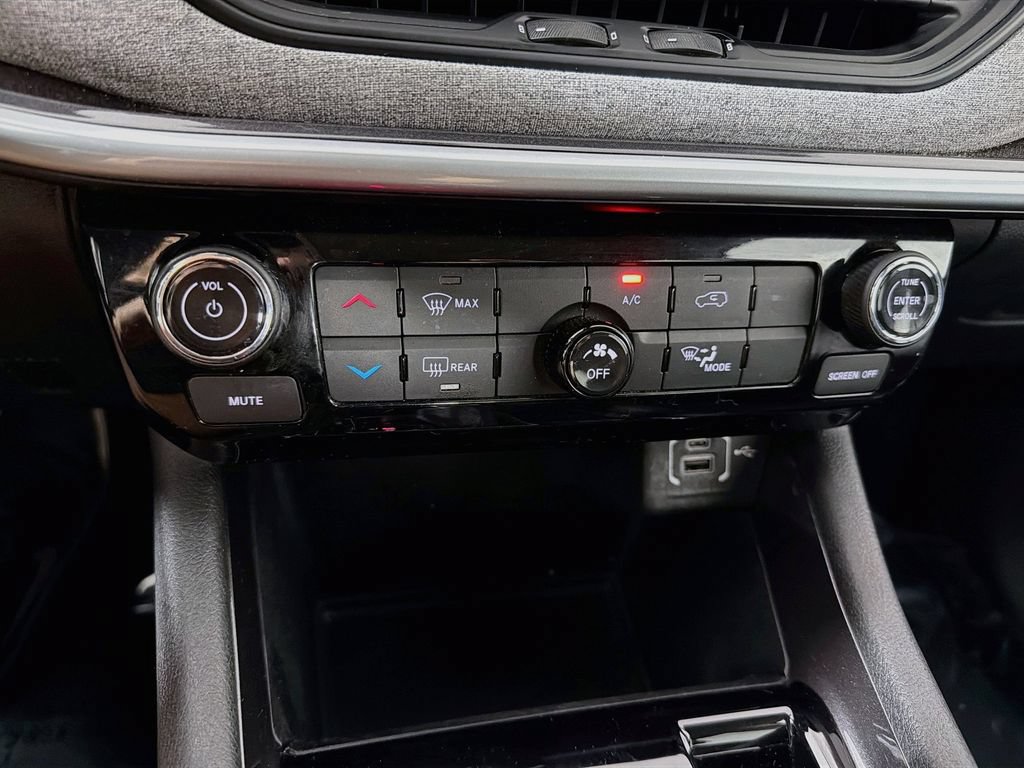 Used 2022 Jeep Compass Latitude FWD image 15