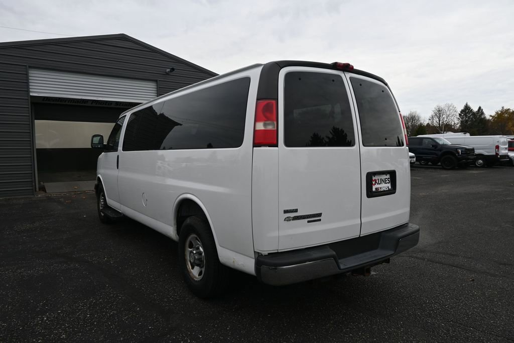 Used 2011 Chevrolet Express 3500 LT w/ LT Preferred Equipment Group RWD image 11
