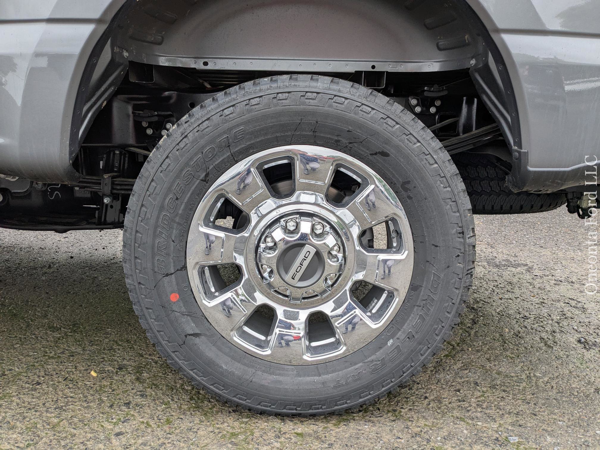 New 2025 Ford F350 Lariat w/ Chrome Package image 9
