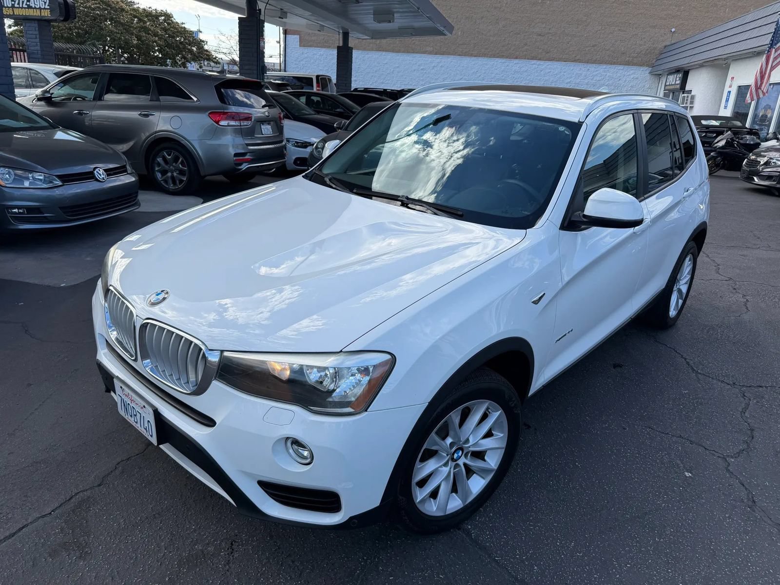 Used 2016 BMW X3 xDrive28i AWD/4WD image 2