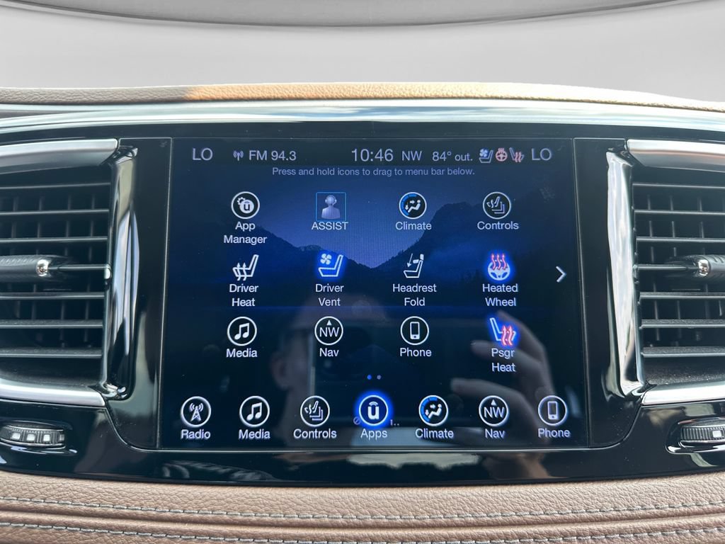 Used 2017 Chrysler Pacifica Limited w/ UConnect Theater Package FWD image 23