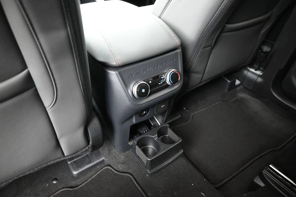 New 2026 Ford Explorer Active w/ Active Comfort Package RWD image 21