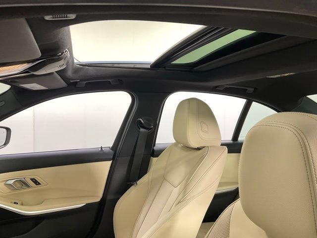Certified 2025 BMW 330i xDrive 330i xDrive w/ Premium Package image 21